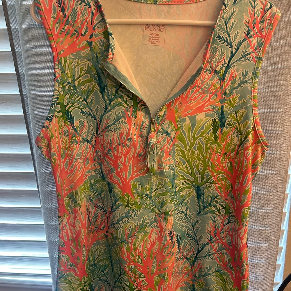 Coral Reef Print Sleeveless Top